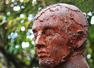 Czym się różni replika od oryginału? Czym się różni replika od oryginału?