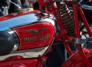 Jak łowić na spławik przelotowy?