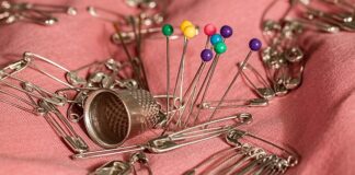 Kiedy wynaleziono agrafkę?