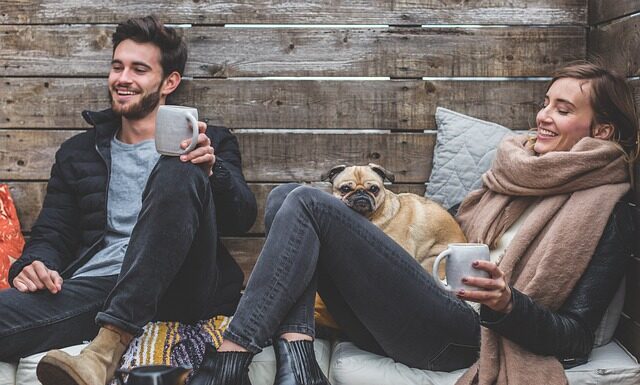 Czy szerokie spodnie pogrubiają?