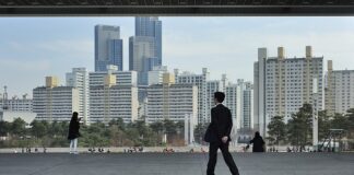 Jak założyć Broszkę?