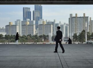 Jak założyć Broszkę?