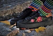 Jakie buty będą modne w 2023 sneakersy?